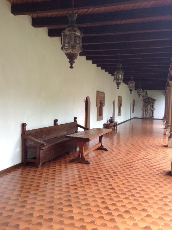 Отель Hacienda San Pedro Uruapan  Экстерьер фото