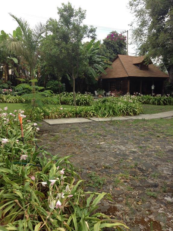 Отель Hacienda San Pedro Uruapan  Экстерьер фото